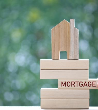 Mortgage Refinancing Risks and The Need for a Real Estate Lawyer